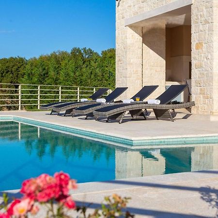 Villa Blanche By Ilc Бртонигла Екстер'єр фото