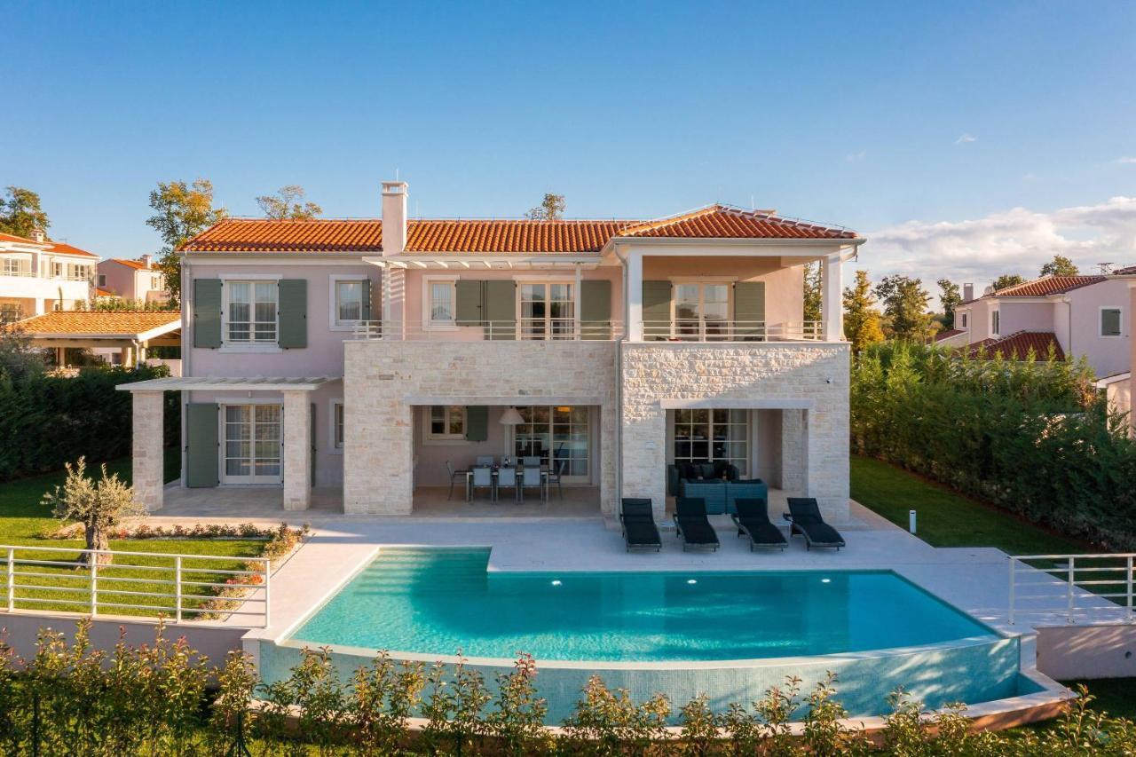 Villa Blanche By Ilc Бртонигла Екстер'єр фото